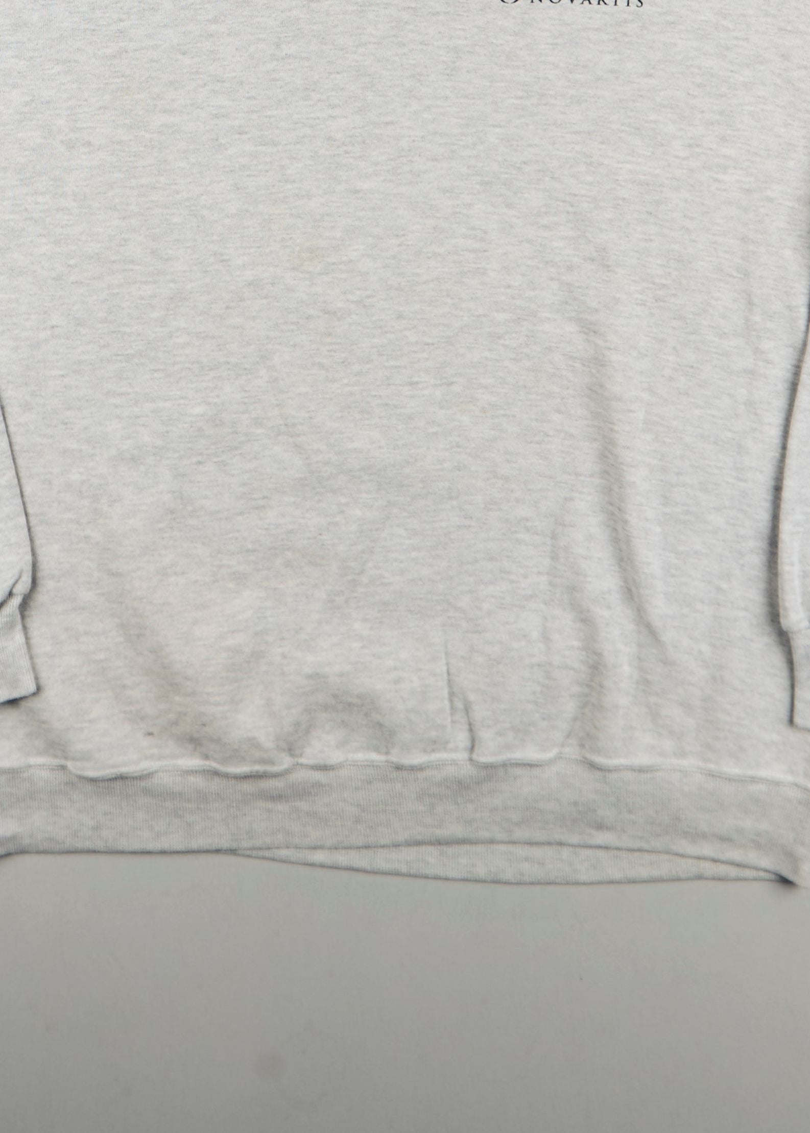 - Sweatshirt (XL)