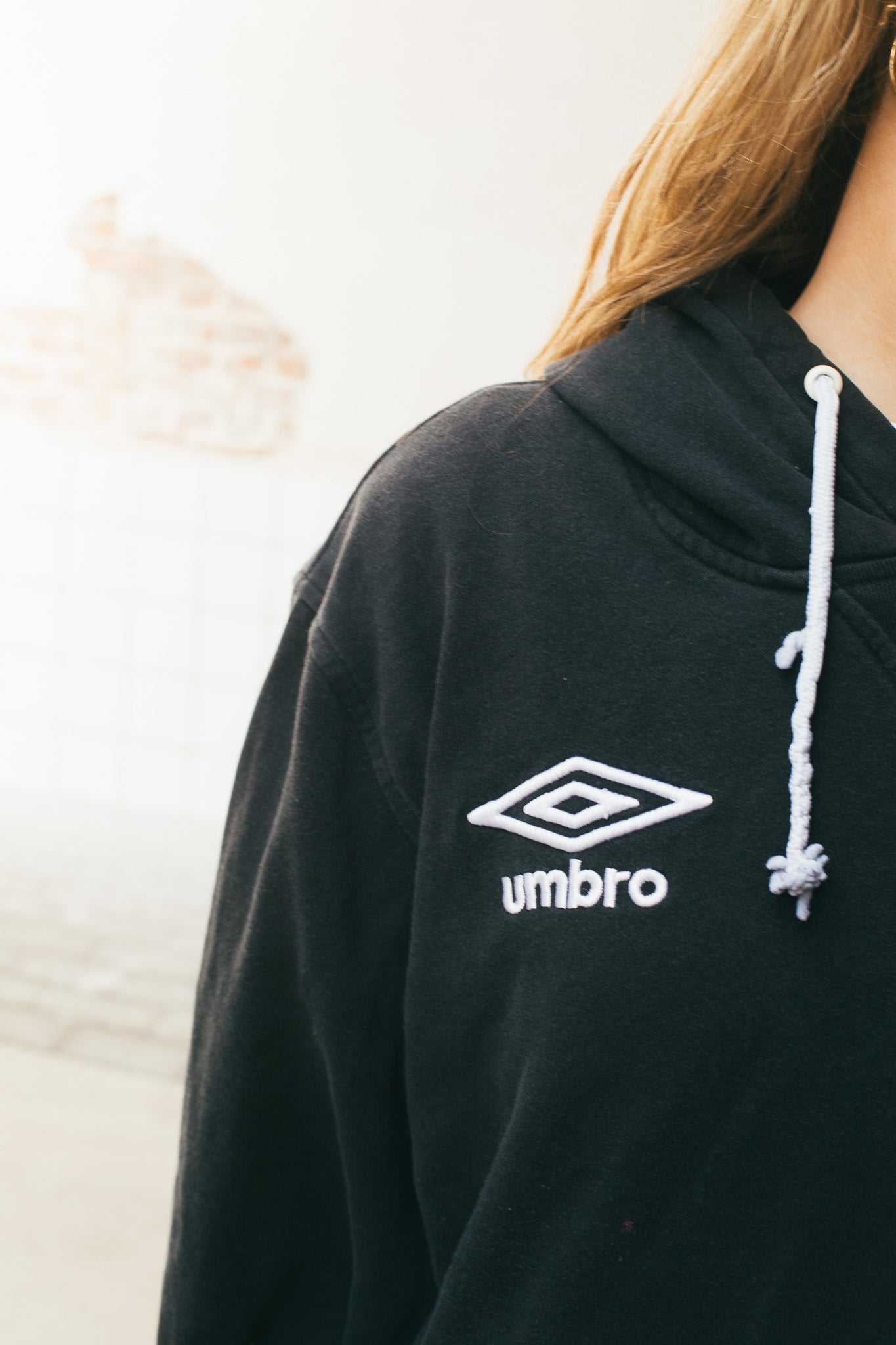 Umbro - Kapuzenpullover (M)