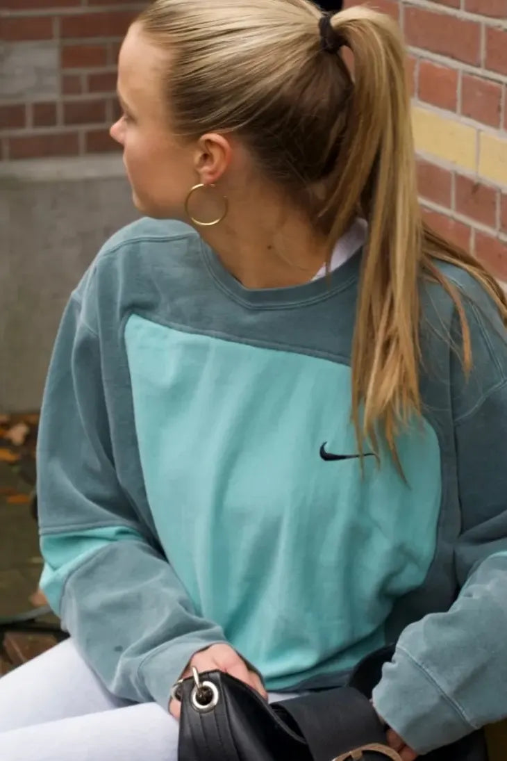 Nike - Renewed Sweatshirt (L)