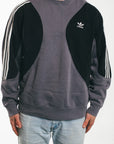 Adidas - Sweatshirt (L)