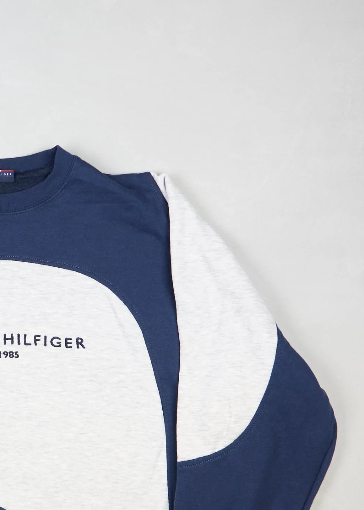 Tommy Hilfiger - Sweatshirt (XL) Right