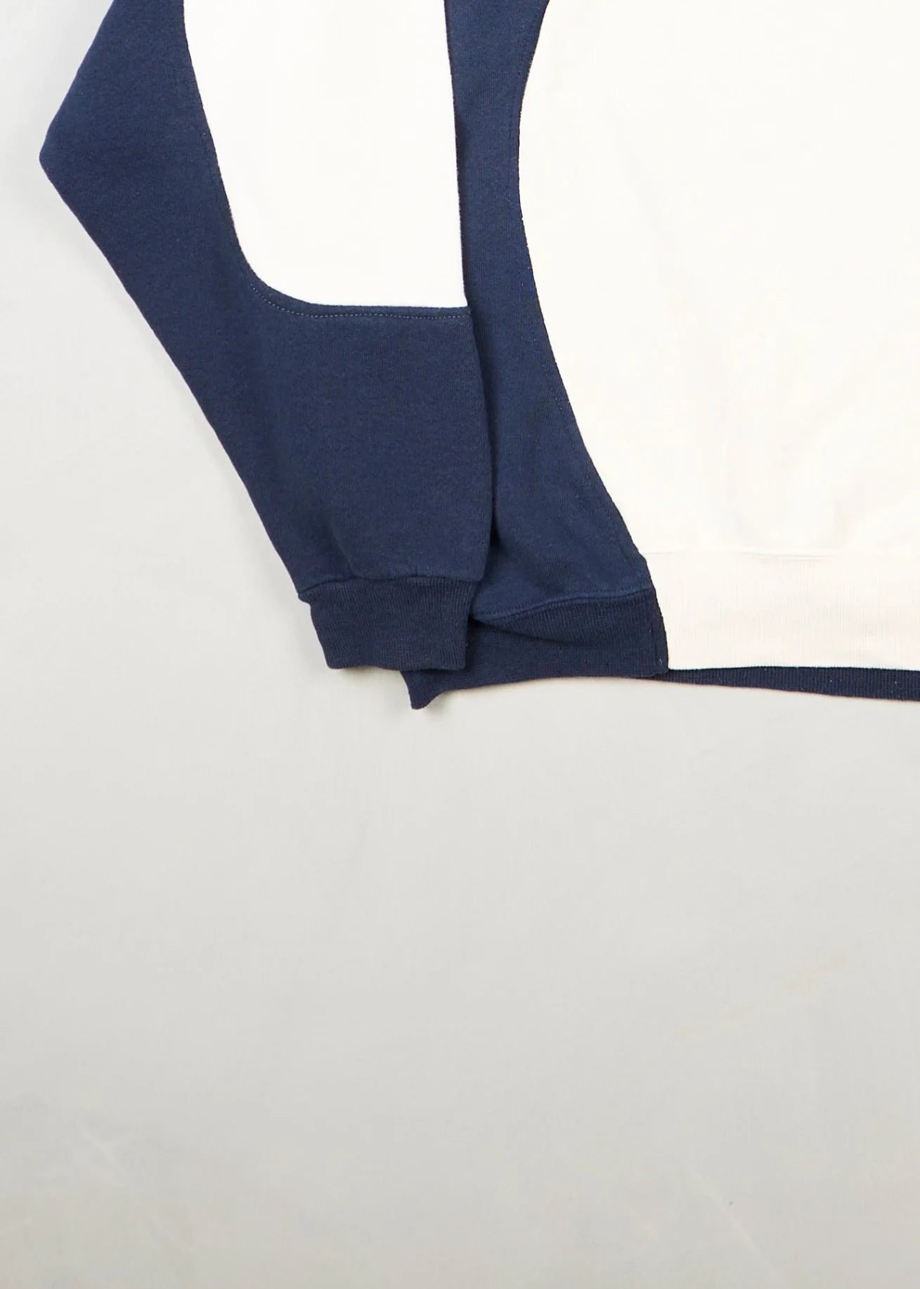 Tommy Hilfiger - Sweatshirt (XL) Bottom Left
