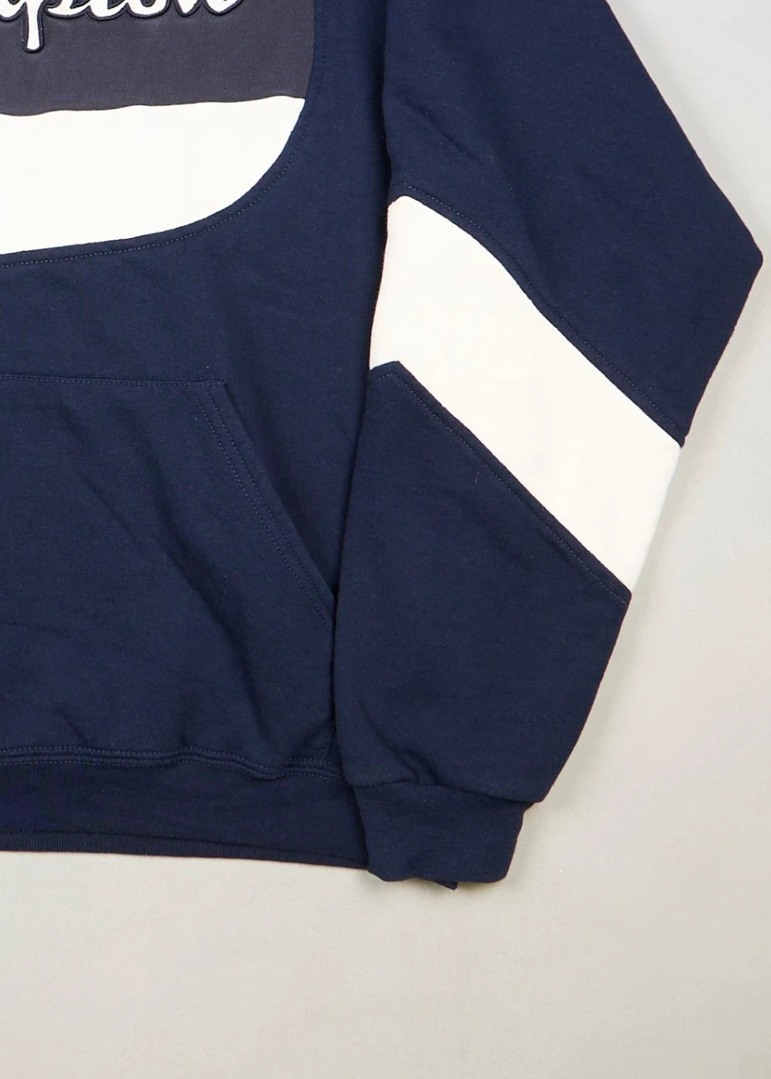 Champion - Hoodie (M) Bottom Right