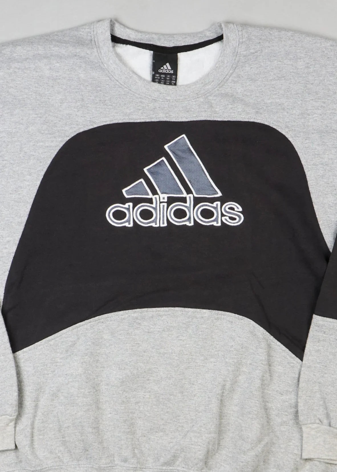 Adidas - Sweatshirt (L) Center