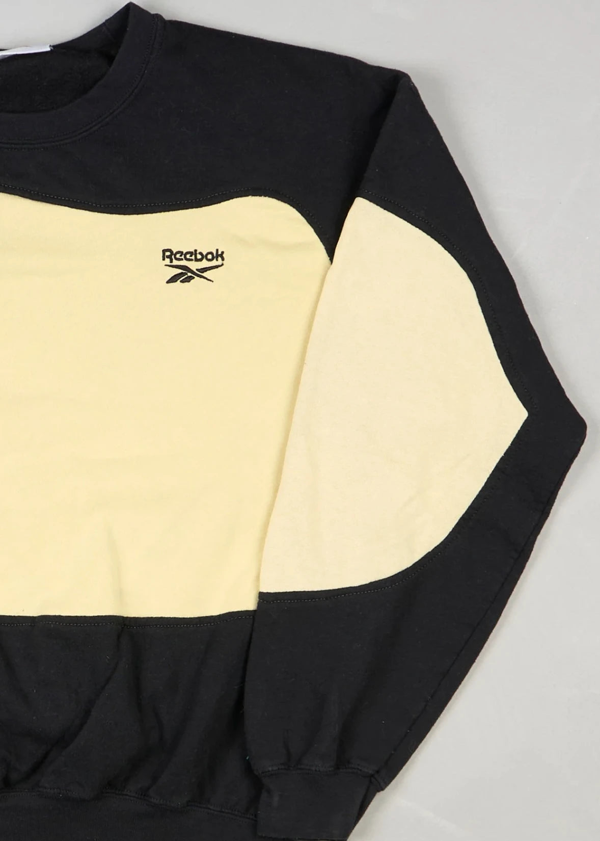 Reebok - Sweatshirt (L) Right