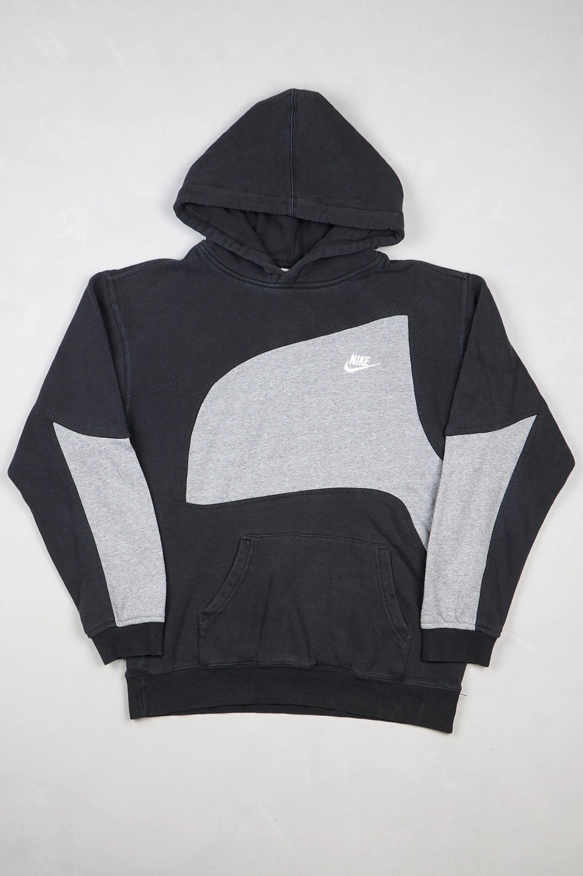 Nike - Renewed Hoodie (M)