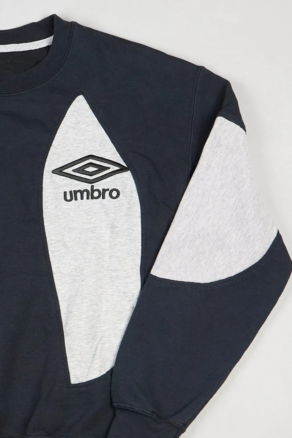 Umbro - Sweatshirt (M) Right