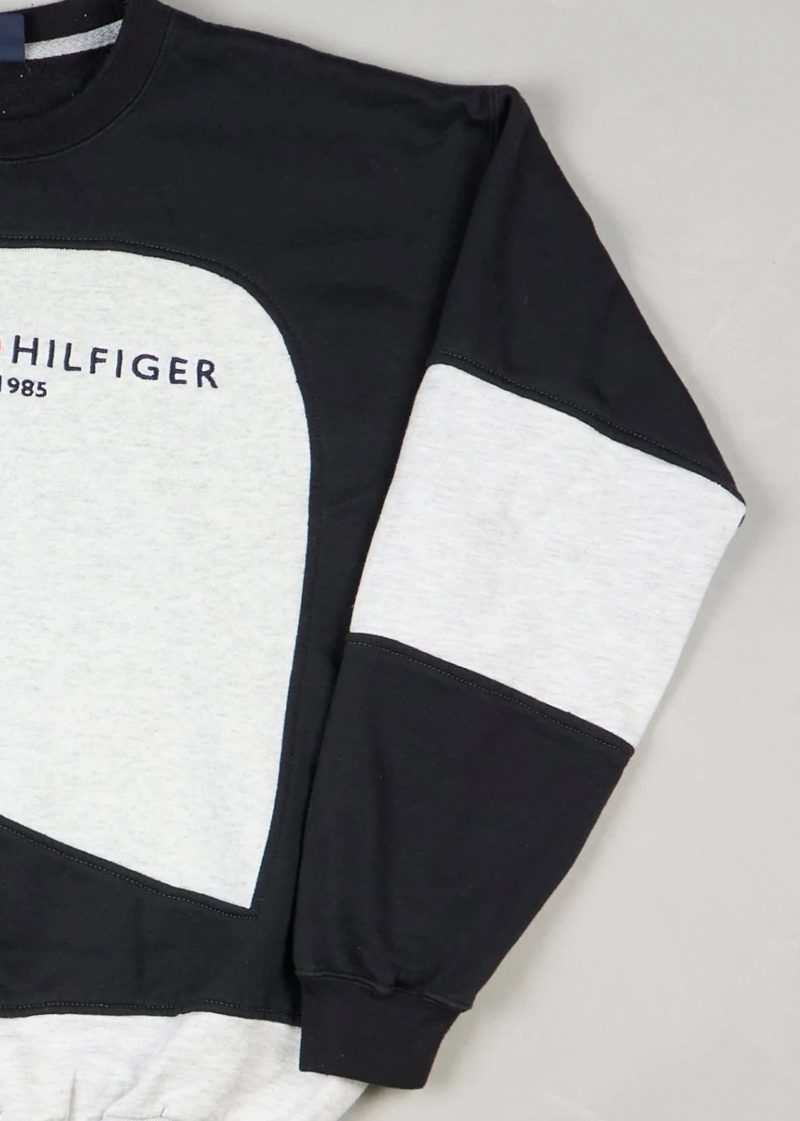 Tommy Hilfiger - Sweatshirt (M) Right