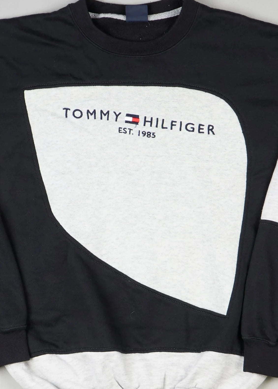 Tommy Hilfiger - Sweatshirt (M) Center