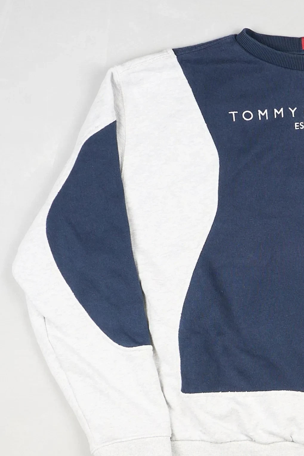 Tommy Hilfiger - Sweatshirt (L) Left