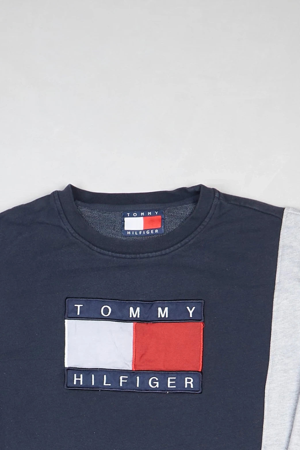 Tommy Hilfiger - Renewed Sweatshirt (L) Top