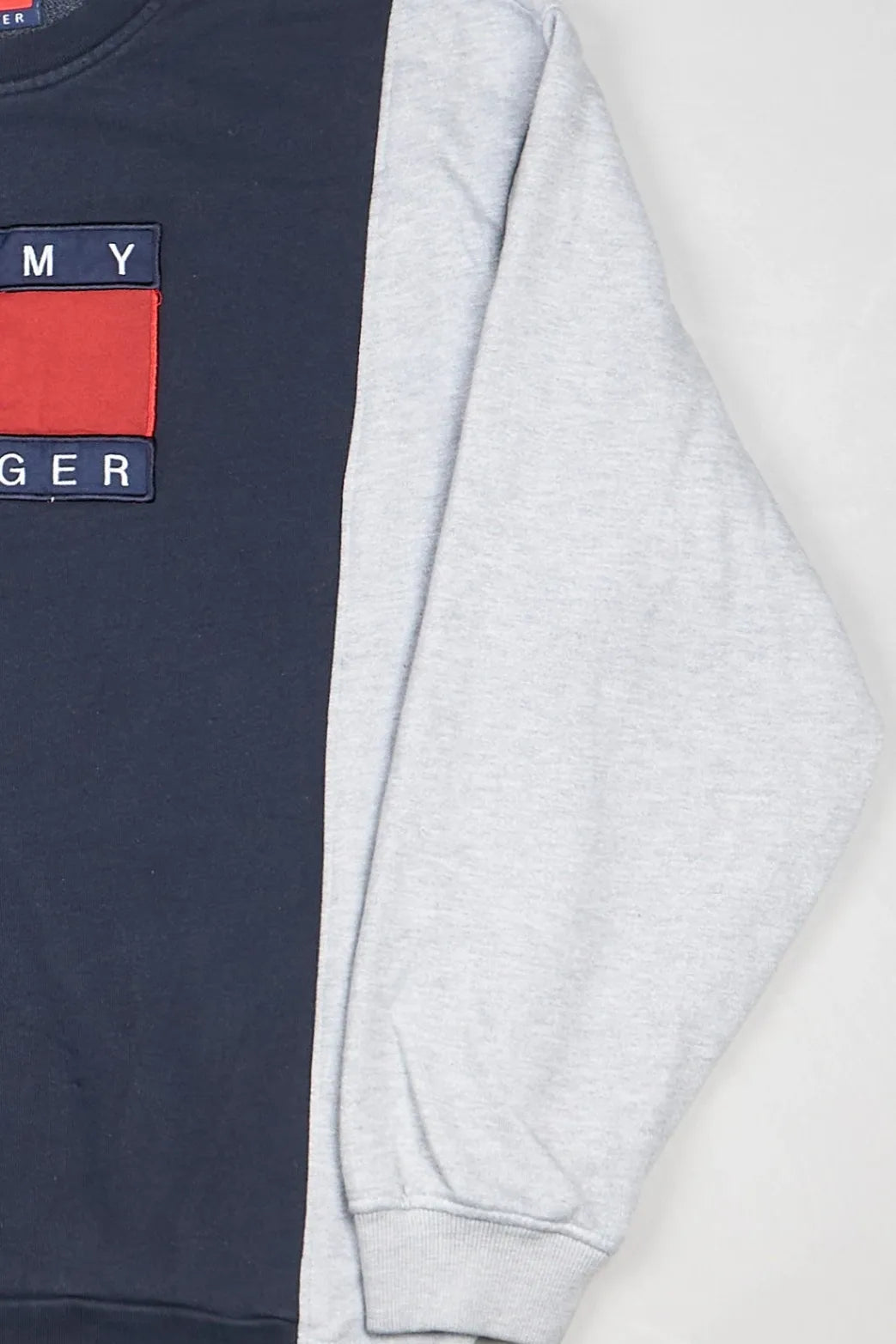 Tommy Hilfiger - Renewed Sweatshirt (L) Right