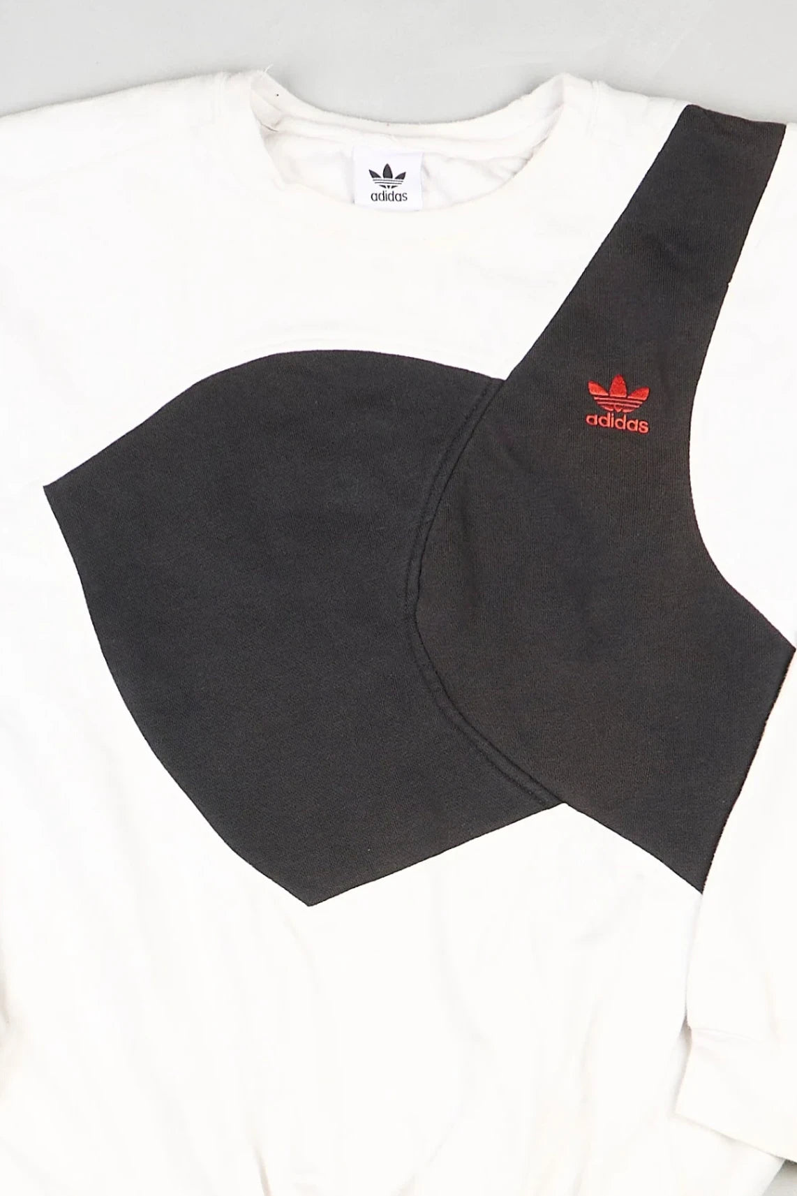 Adidas - Sweatshirt (L) Center