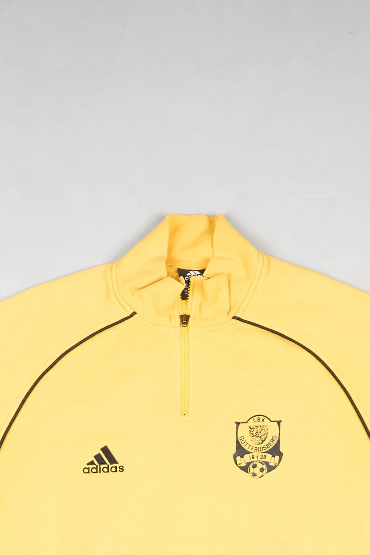 Adidas - Quarter Zip (L) Top