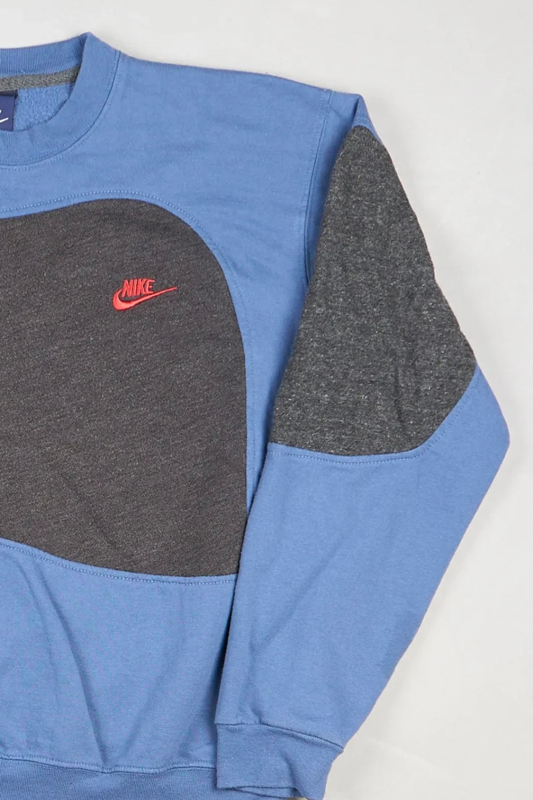 Nike - Sweatshirt (L) Right