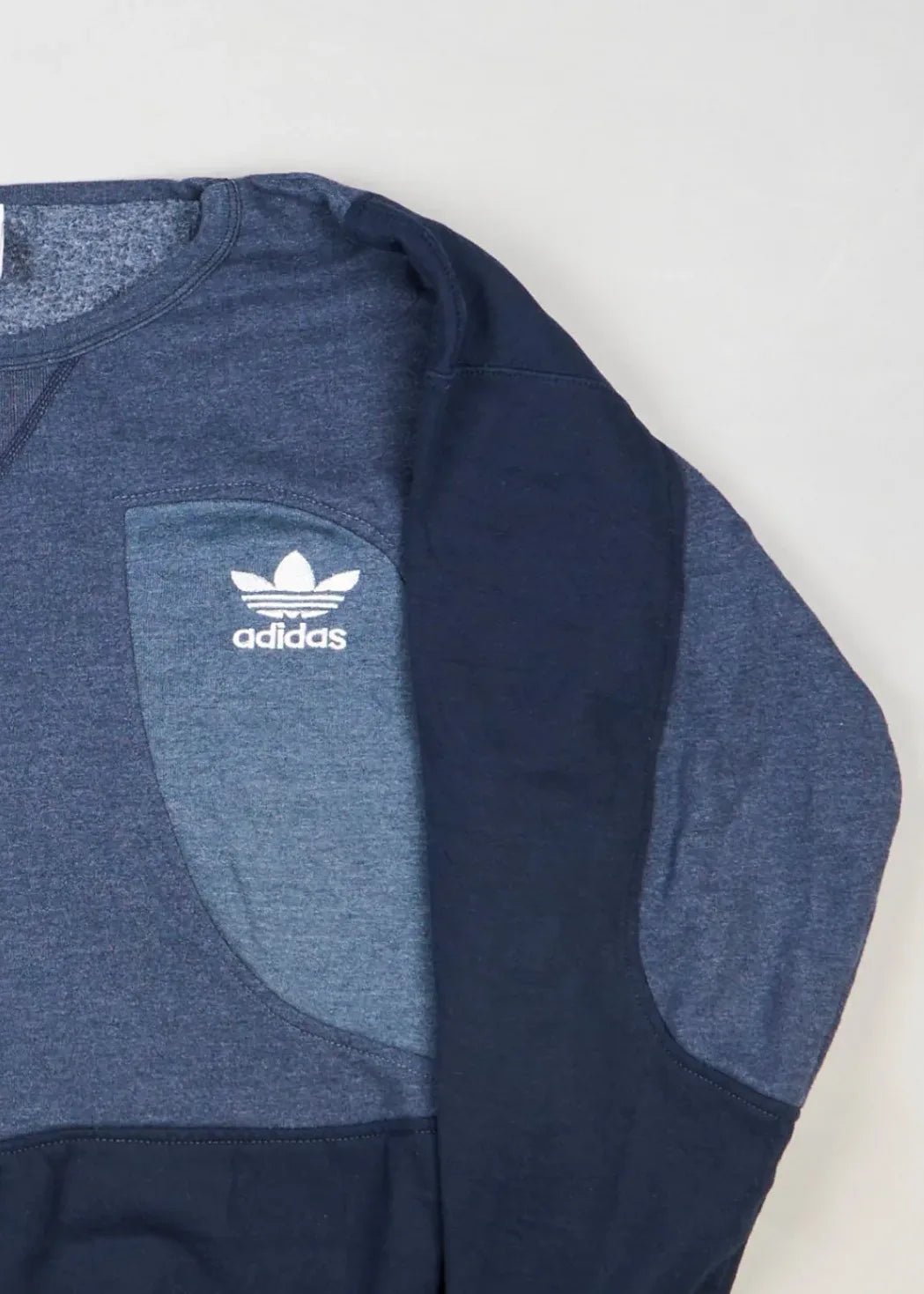 Adidas - Sweatshirt (M) Right