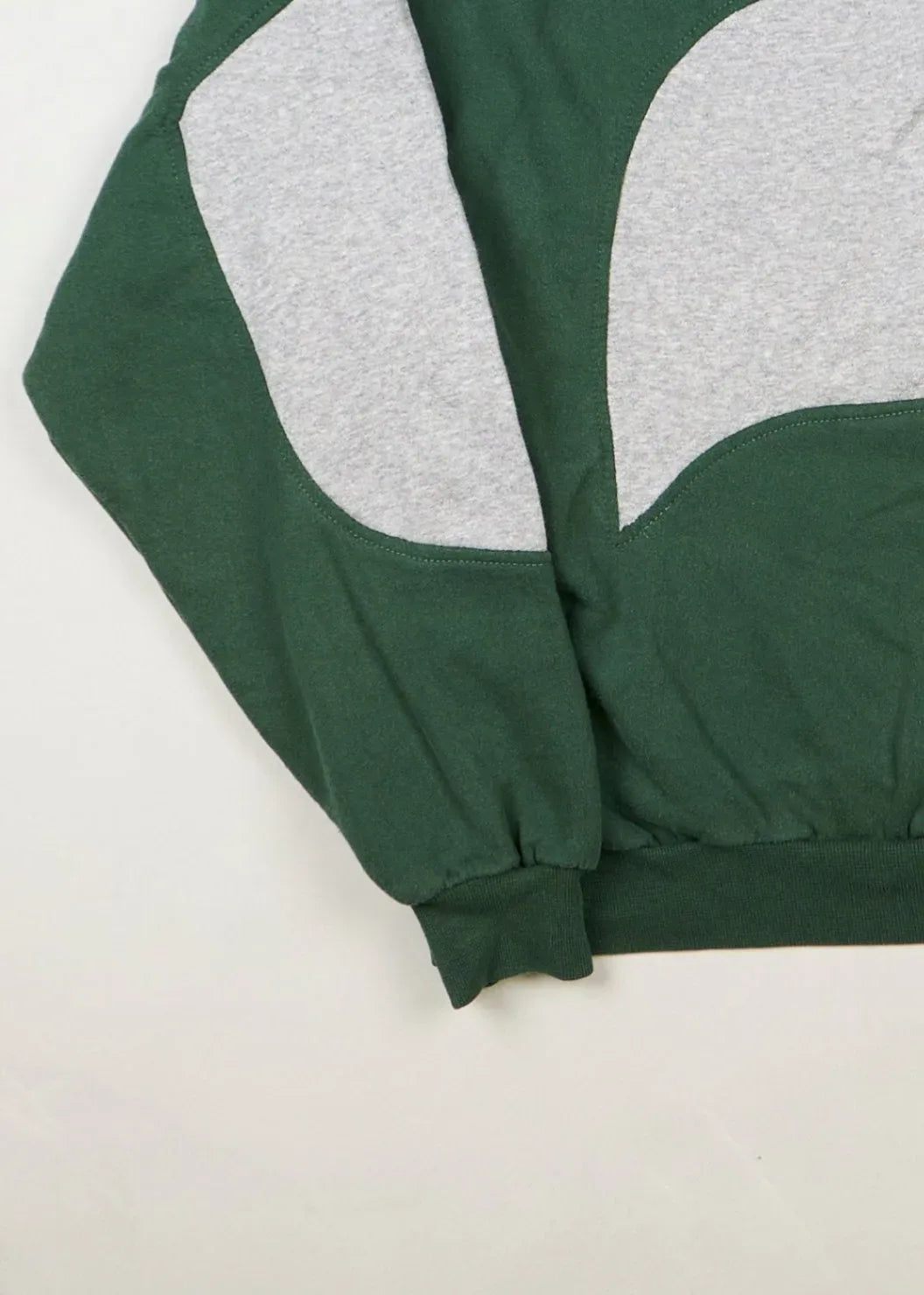 Nike - Sweatshirt (M) Bottom Left