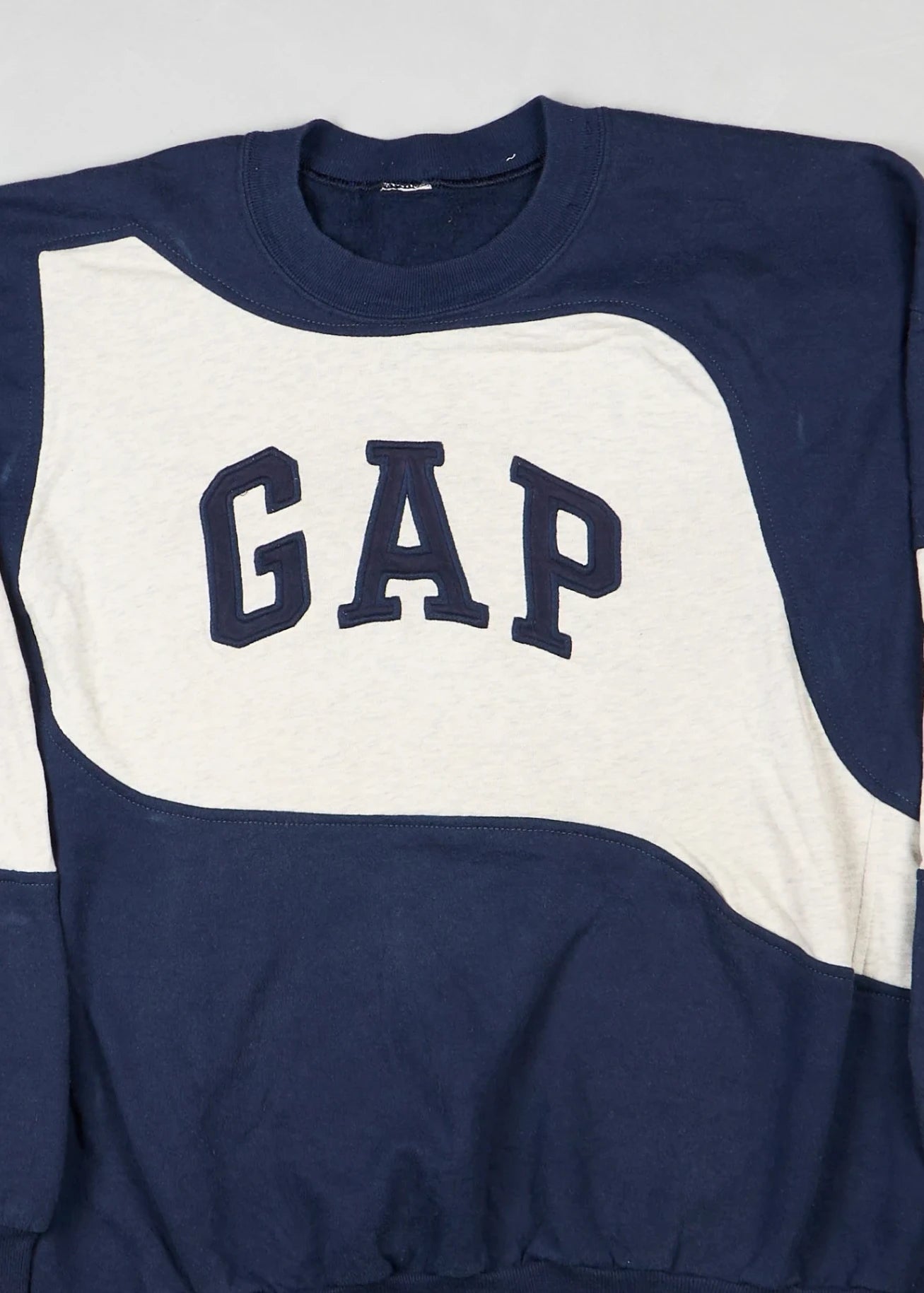 GAP - Sweatshirt (L) Center