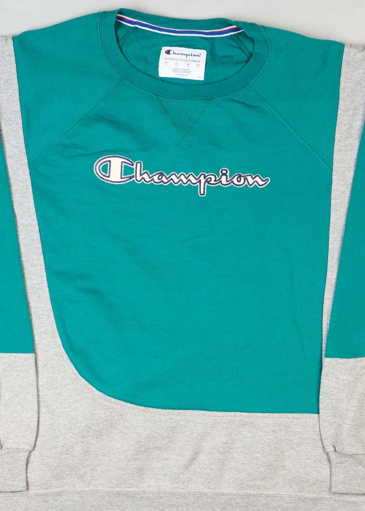 Champion - Sweatshirt (L) Center