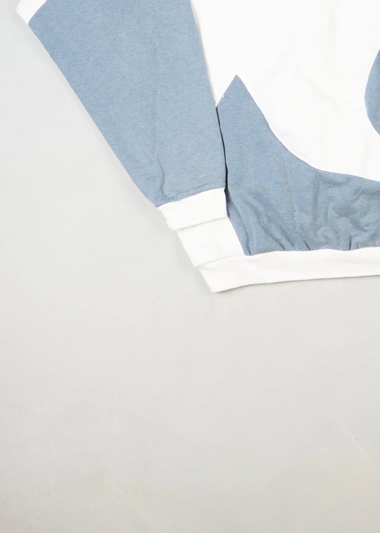 Champion - Sweatshirt (L) Bottom Left