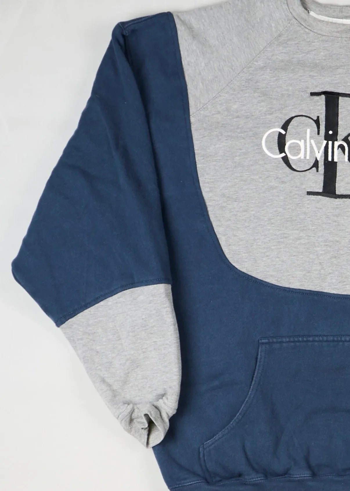 Calvin Klein - Sweatshirt (XL) Left