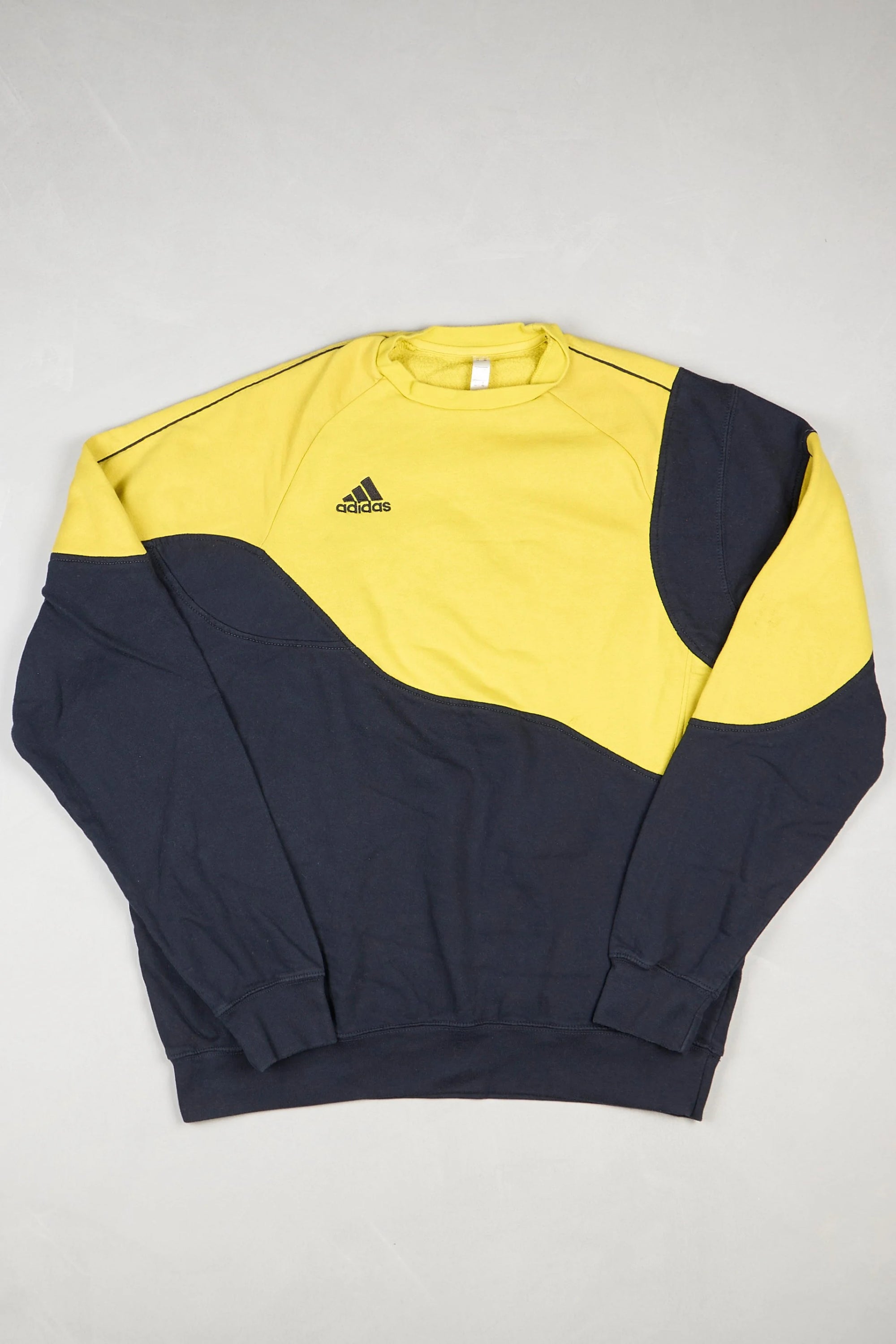 Adidas - Sweatshirt (L)