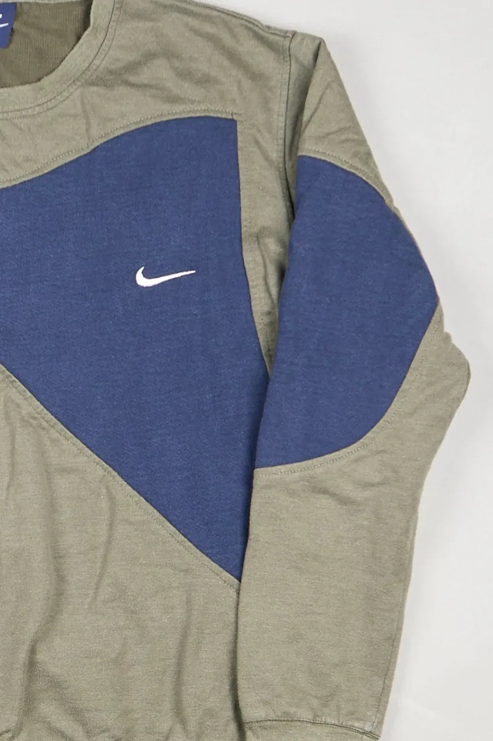 Nike - Sweatshirt (L) Right