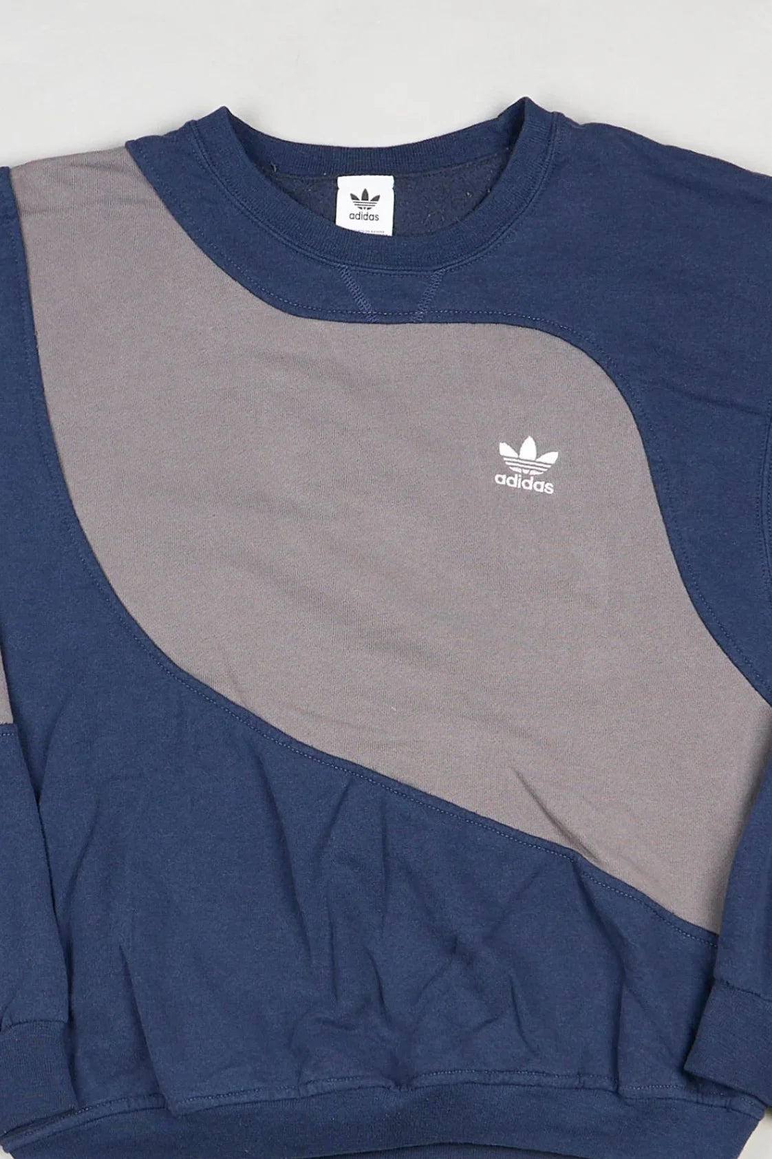 Adidas - Sweatshirt (L) Center