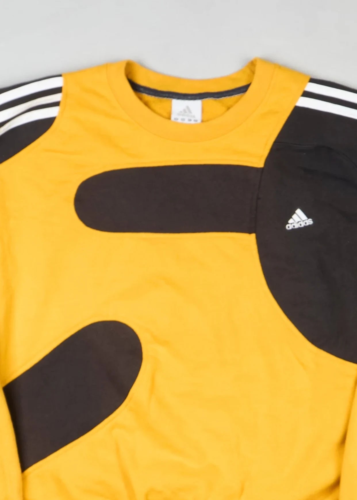 Adidas - Sweatshirt (L) Center