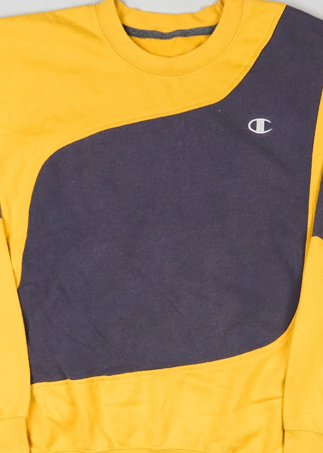 Champion - Sweatshirt (L) Center