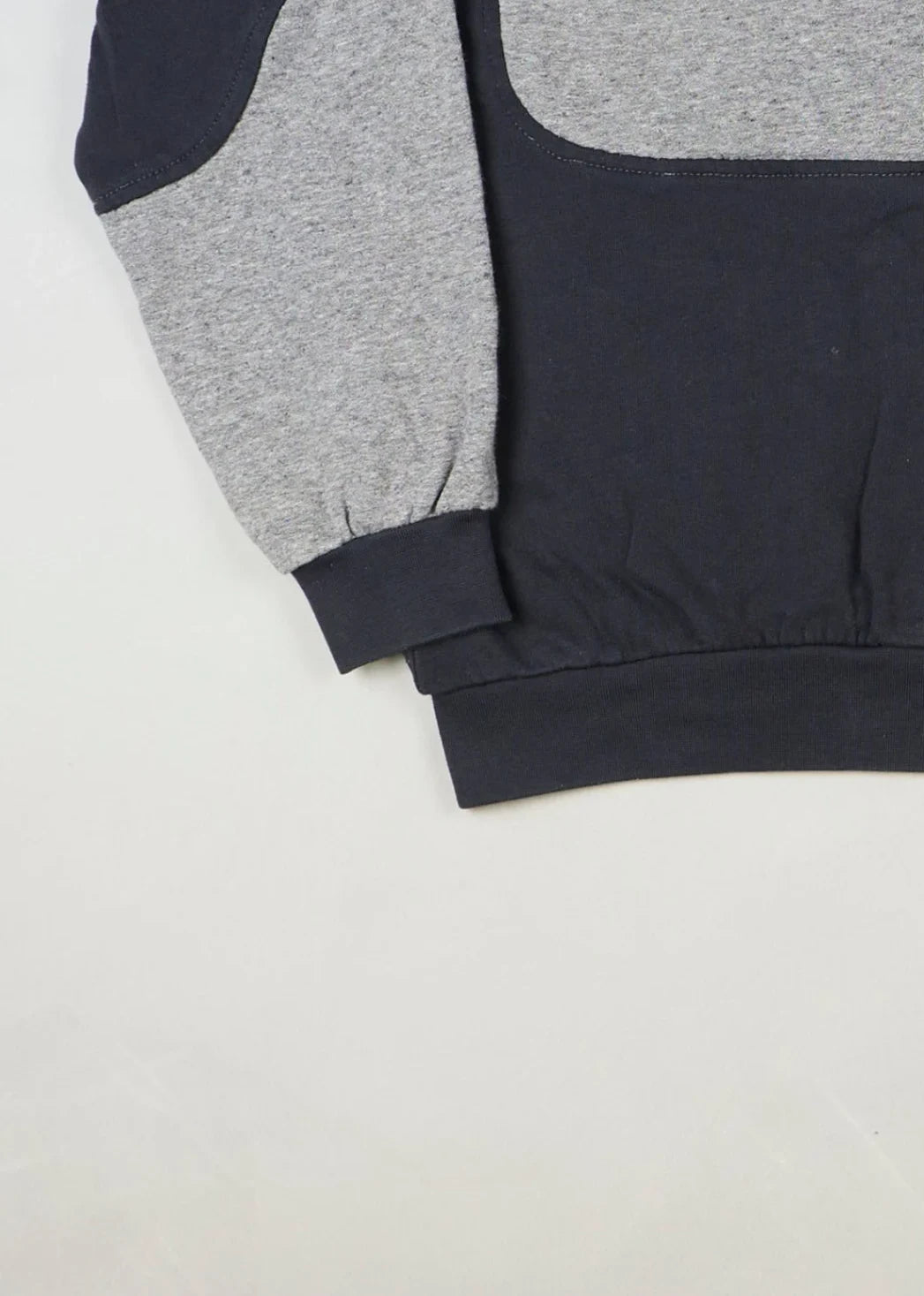 Nautica - Sweatshirt (L) Bottom Left