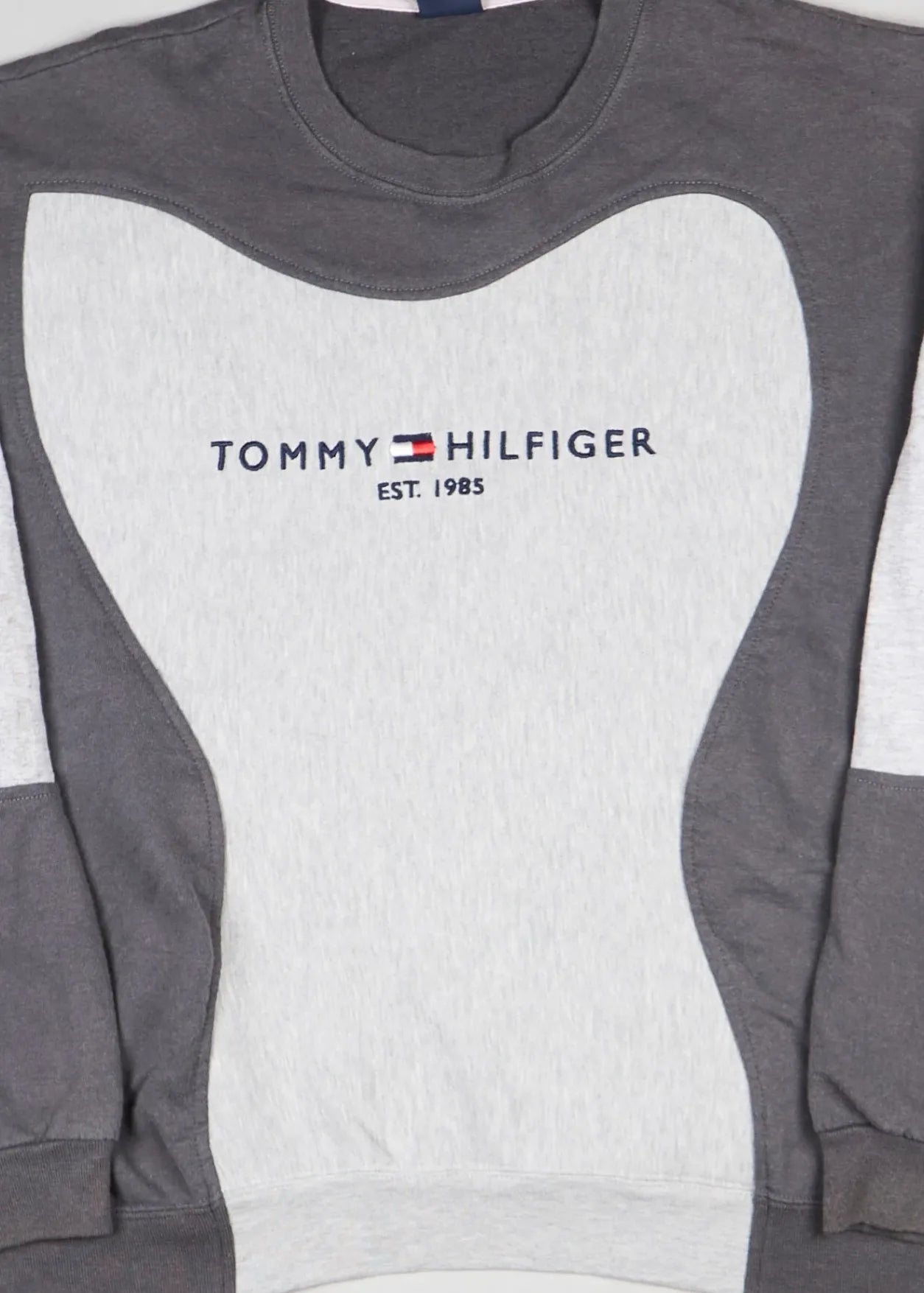 Tommy Hilfiger - Sweatshirt (L) Center