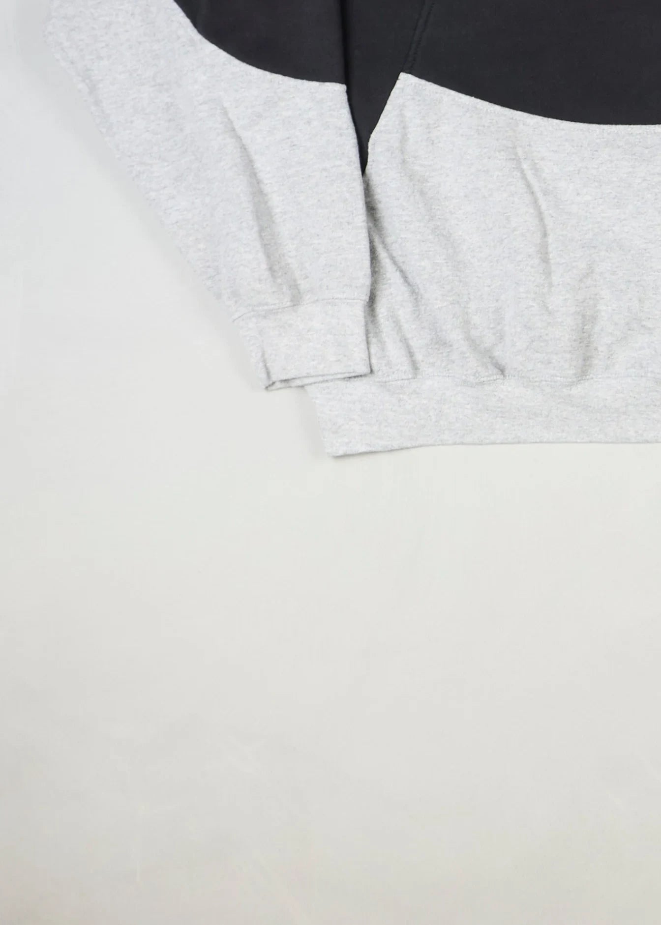 Nike - Sweatshirt (XL) Bottom Left