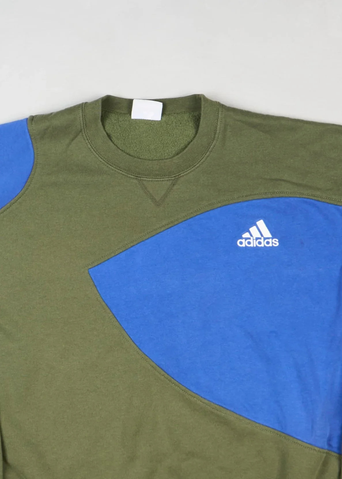 Adidas - Sweatshirt (L) Center