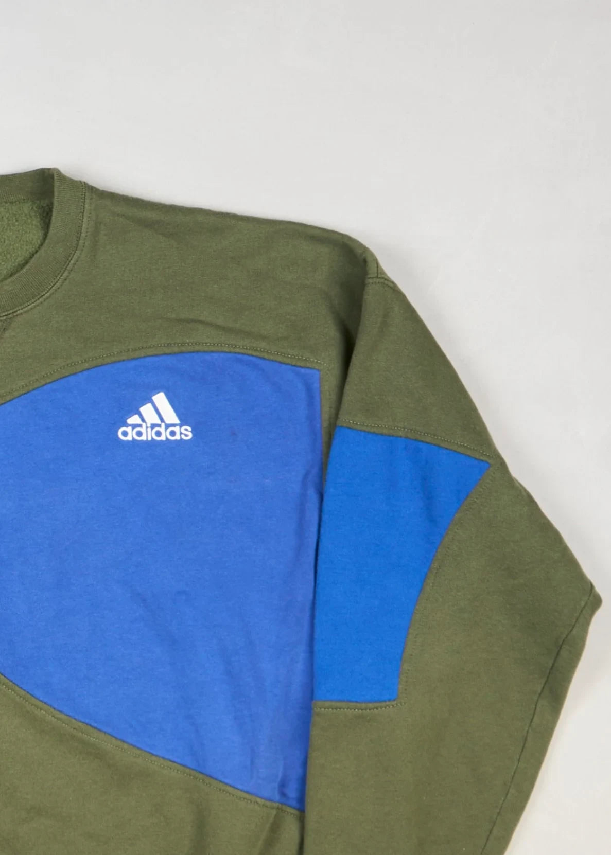 Adidas - Sweatshirt (L) Right