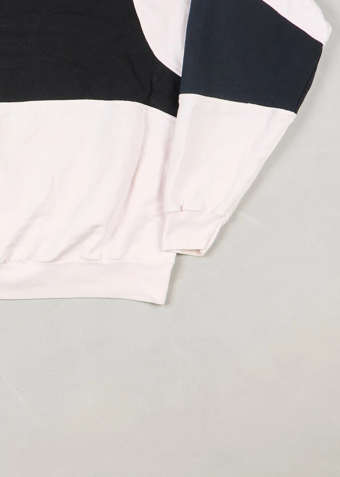 Champion - Sweatshirt (L) Bottom Right