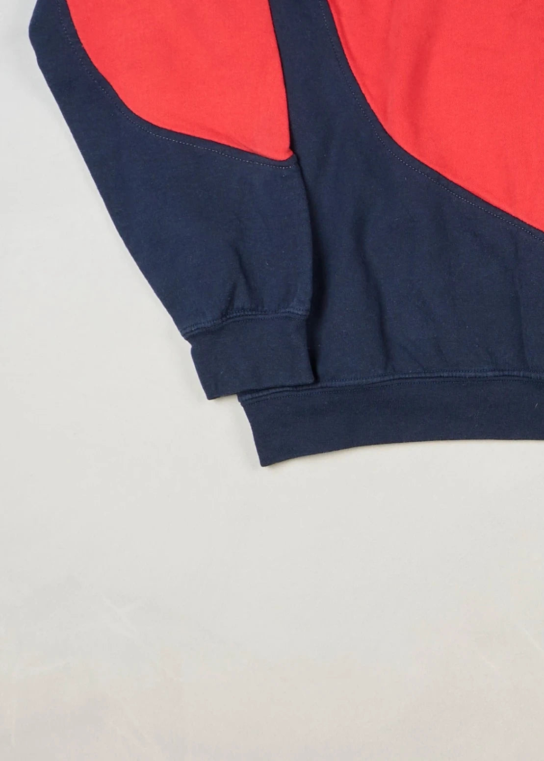 Tommy Hilfiger - Sweatshirt (M) Bottom Left