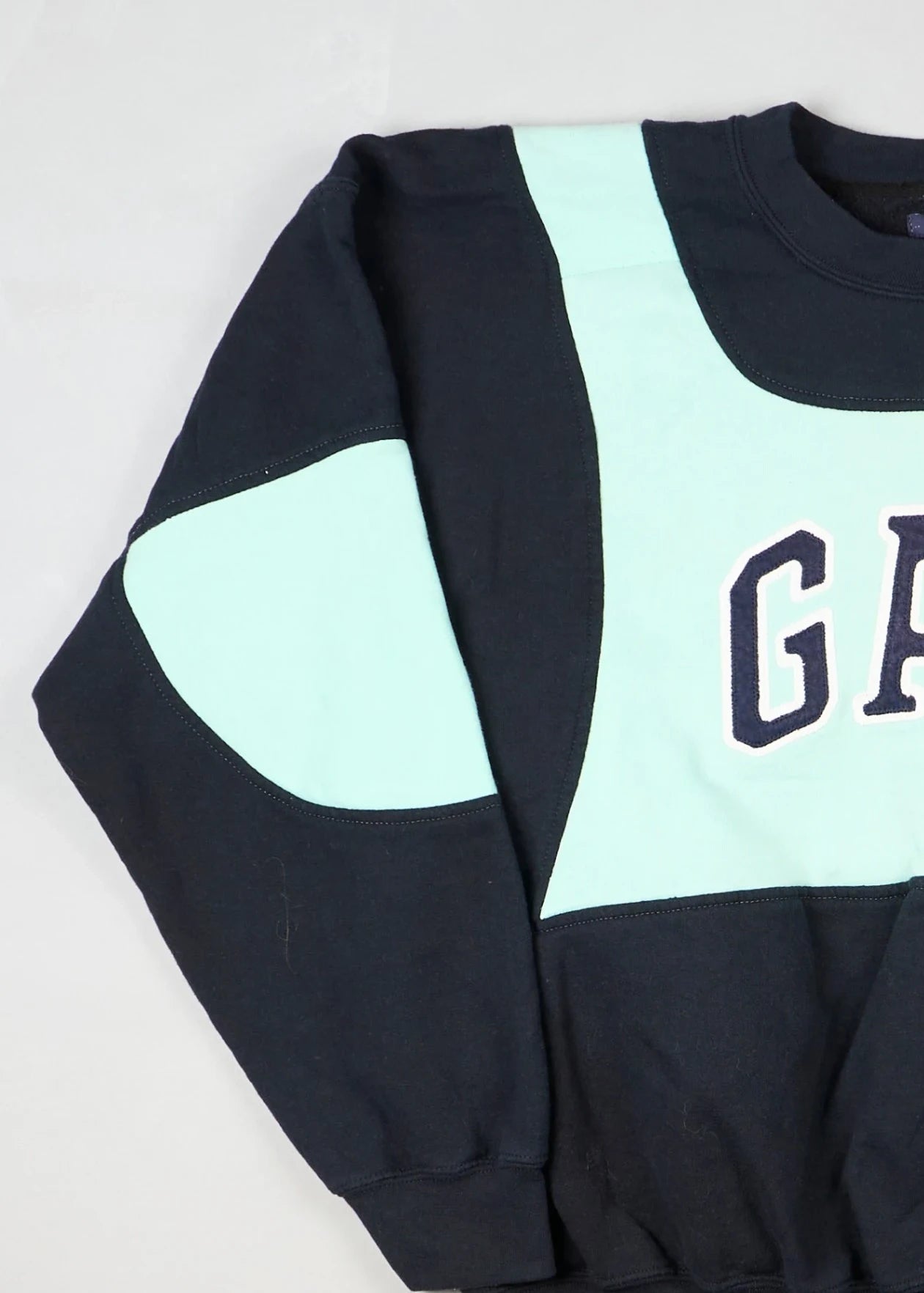 GAP - Sweatshirt (L) Left