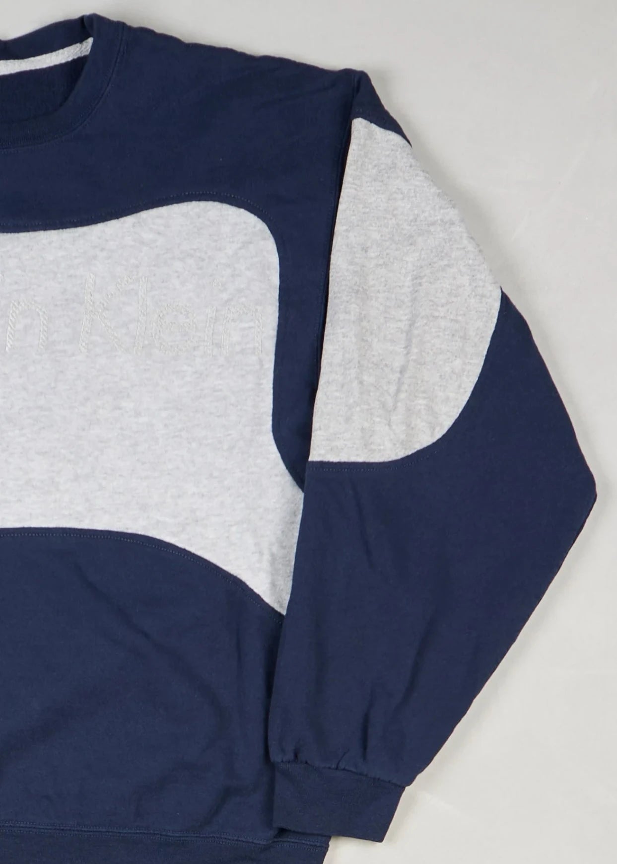 Calvin Klein - Sweatshirt (L) Right