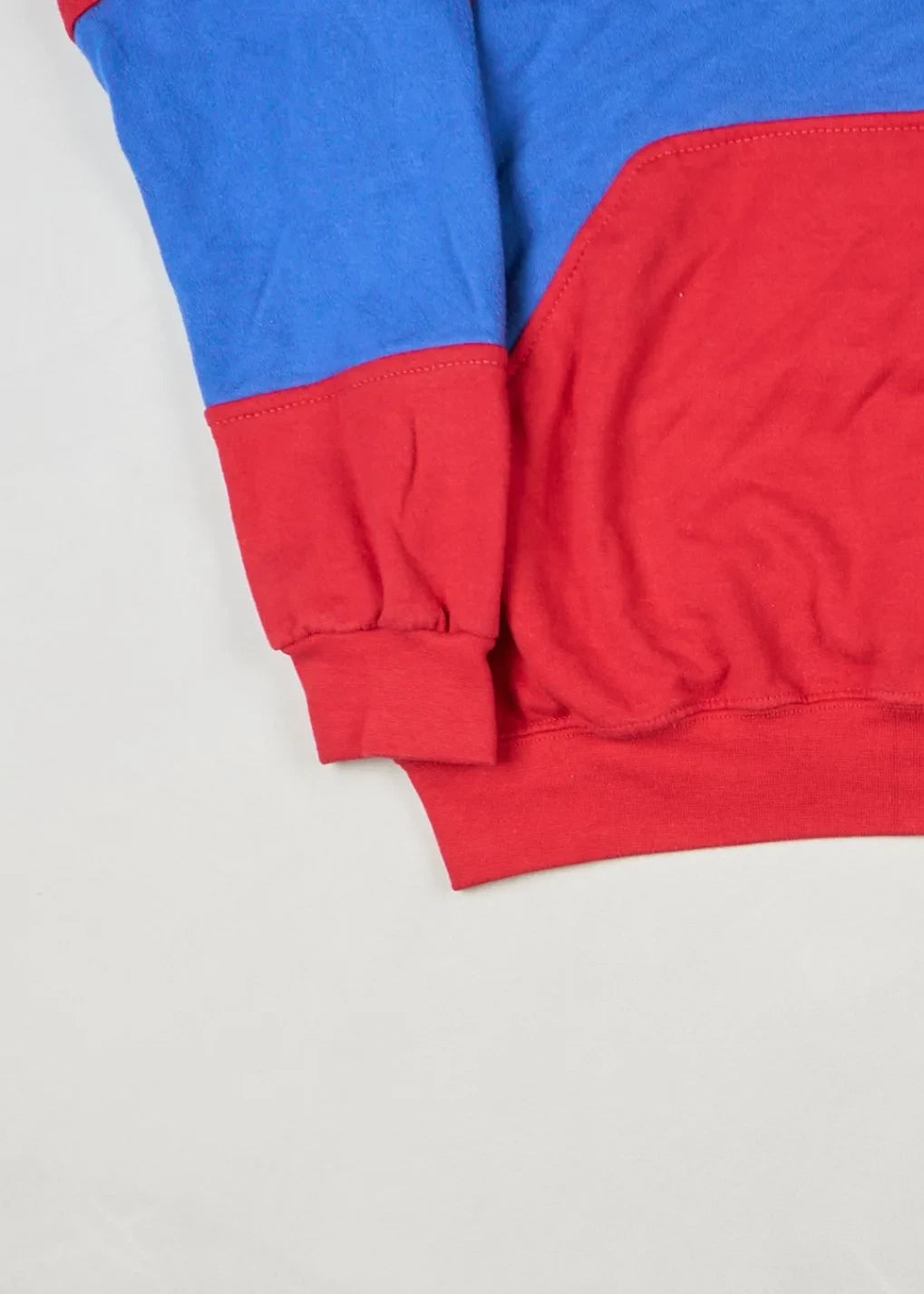 Champion - Sweatshirt (M) Bottom Left