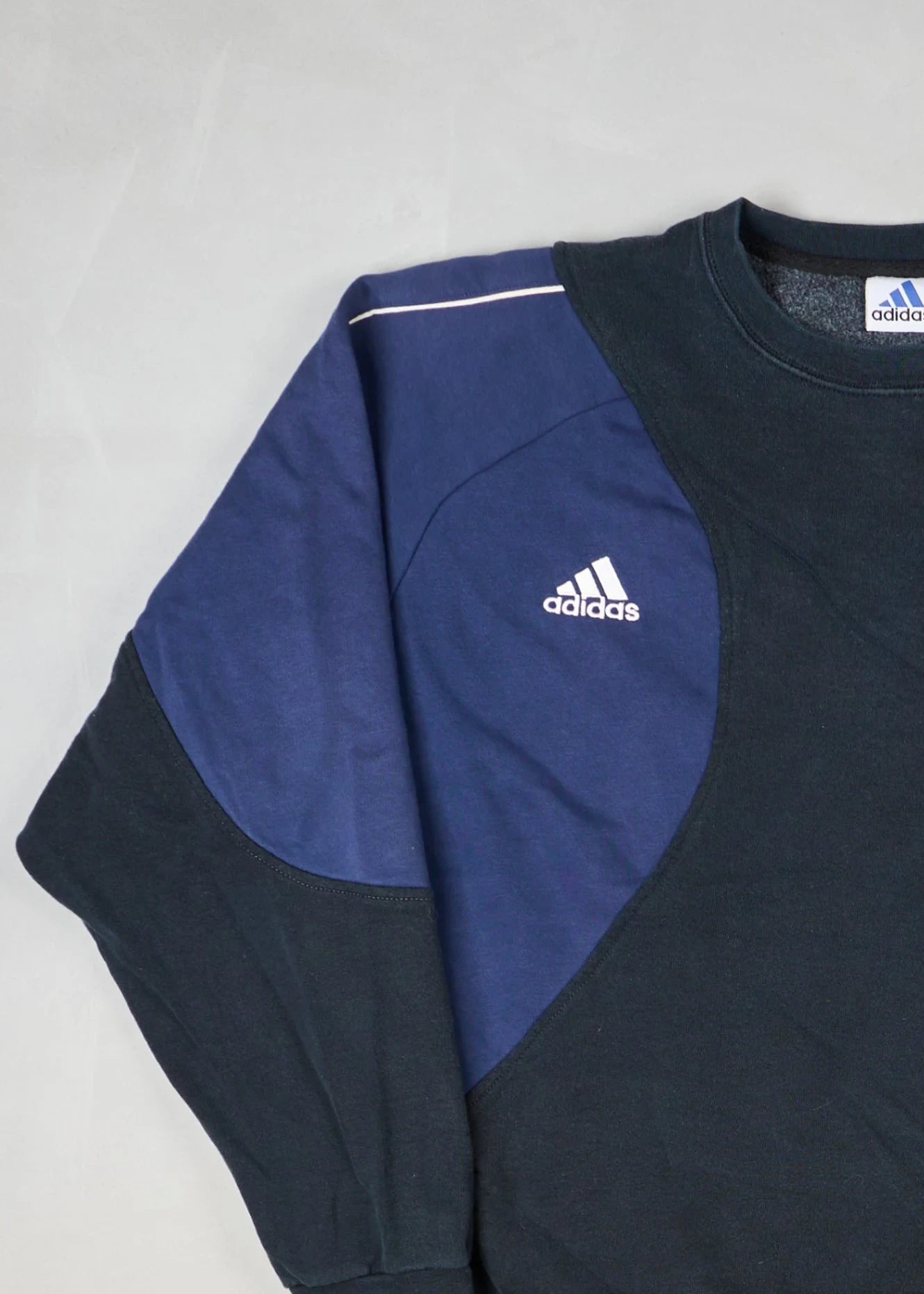 Adidas - Sweatshirt (XL) Left