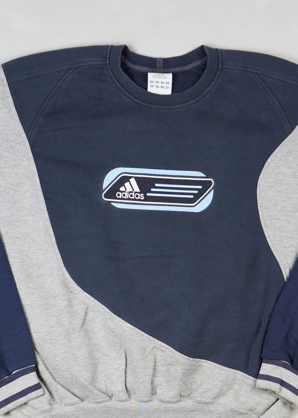 Adidas - Sweatshirt (L) Center