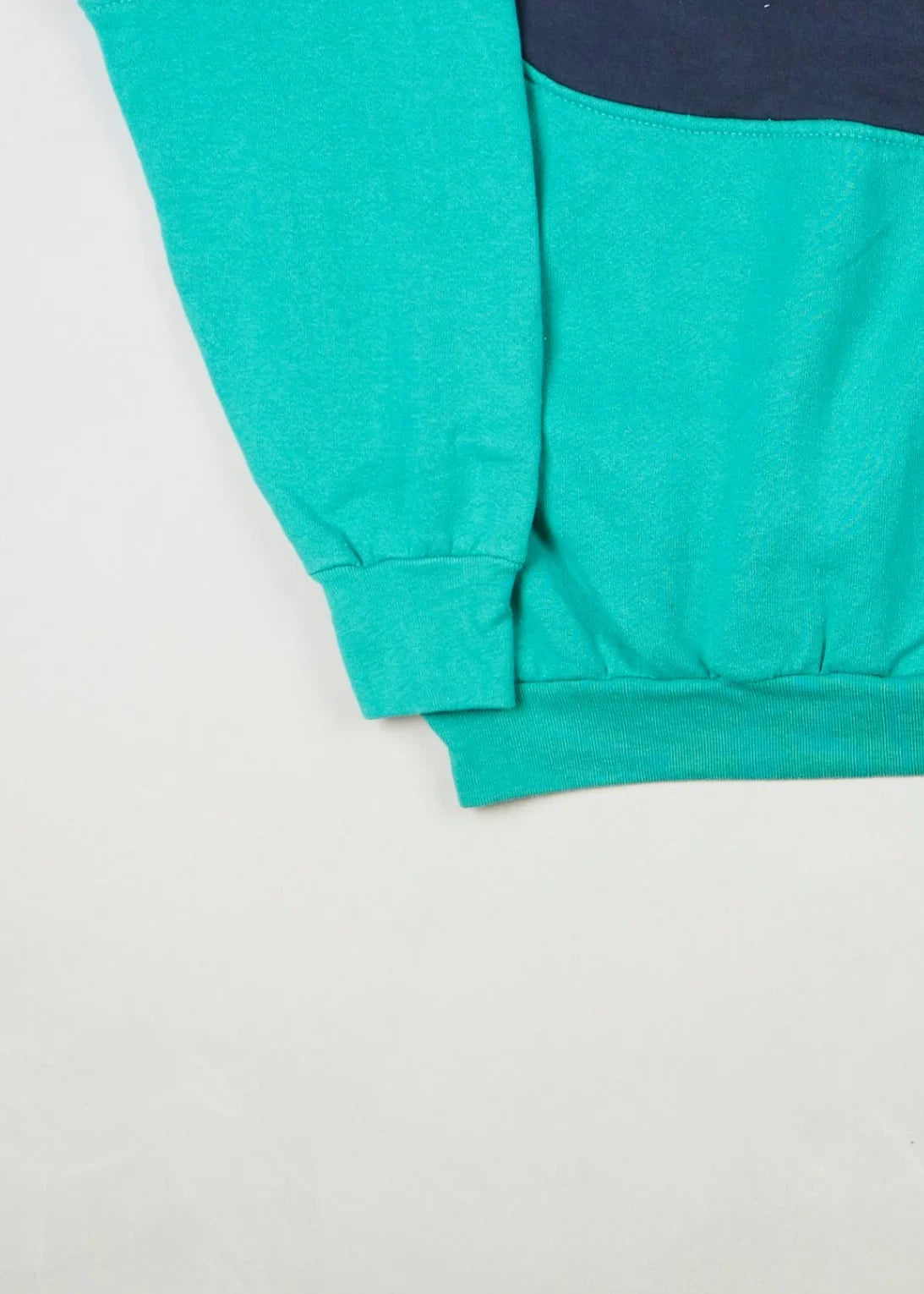 Champion - Sweatshirt (L) Bottom Left