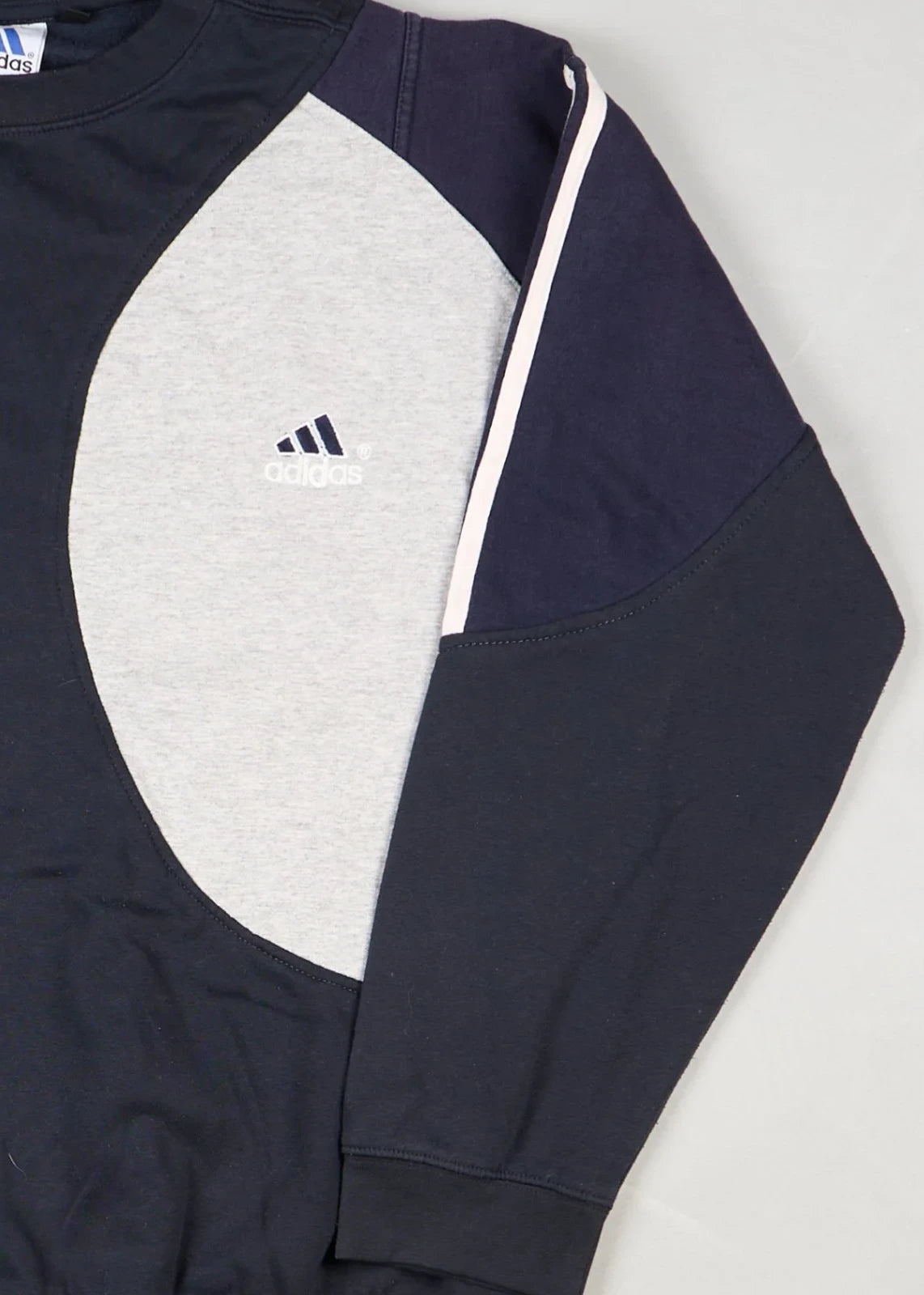 Adidas - Sweater (L) Right