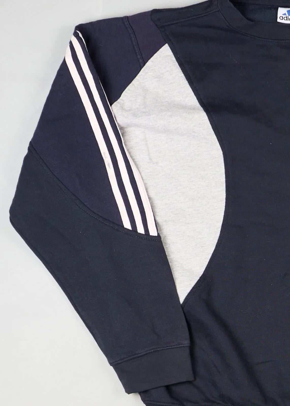 Adidas - Sweater (L) Left