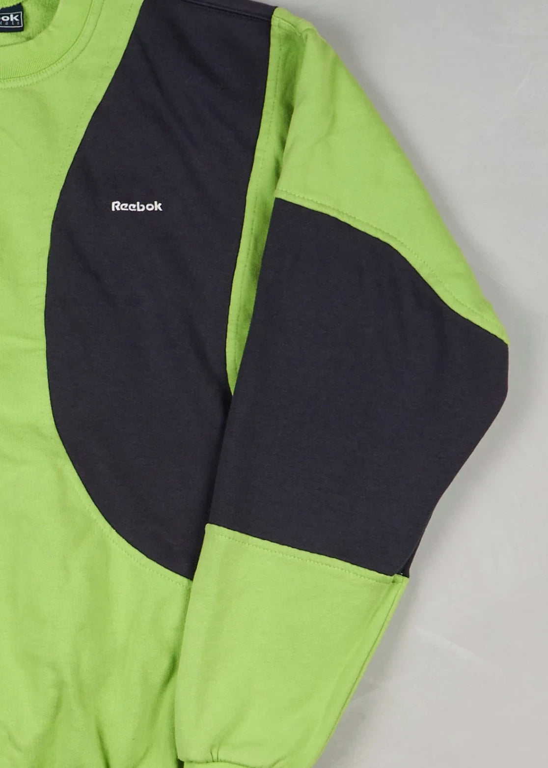 Reebok - Sweatshirt (L) Right