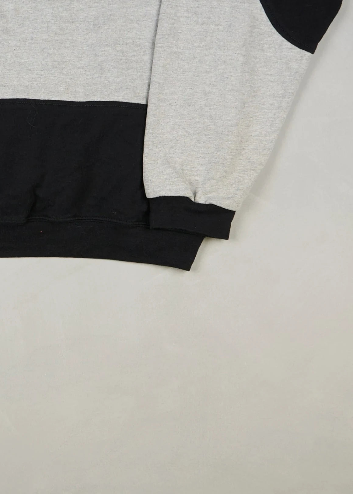 Champion - Sweatshirt (XL) Bottom Right