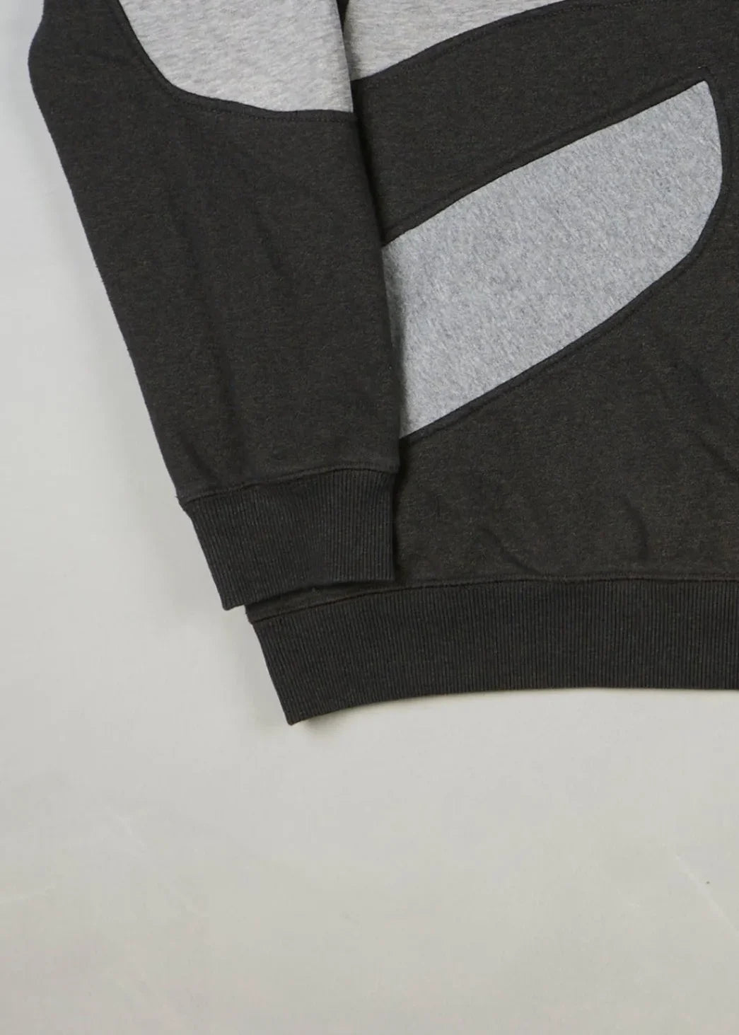 Puma - Sweatshirt (XL) Bottom Left