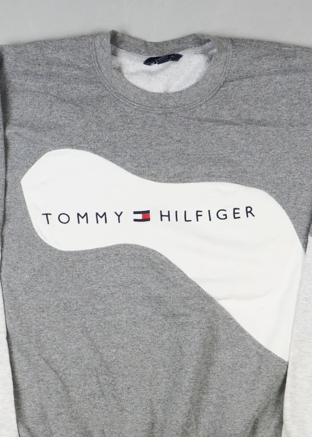 Tommy Hilfiger - Sweatshirt (L) Center