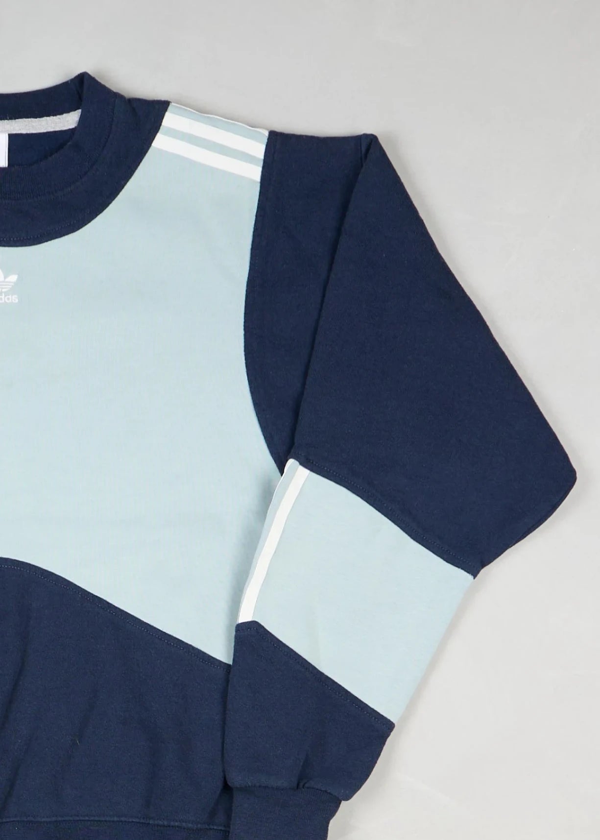 Adidas - Sweatshirt (L) Right